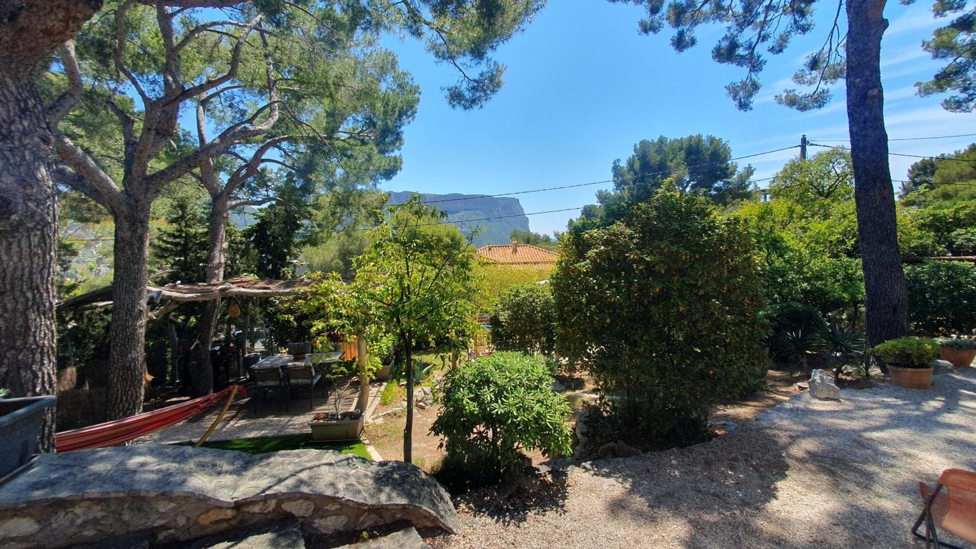 Appartements Avec Jardin Dans Villa Rocaille Кассі Екстер'єр фото